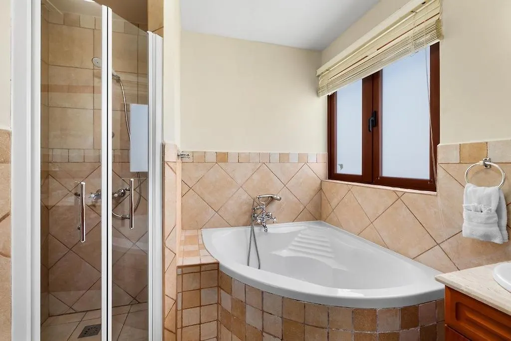 21 Caya Bista Lamar Palm Beach