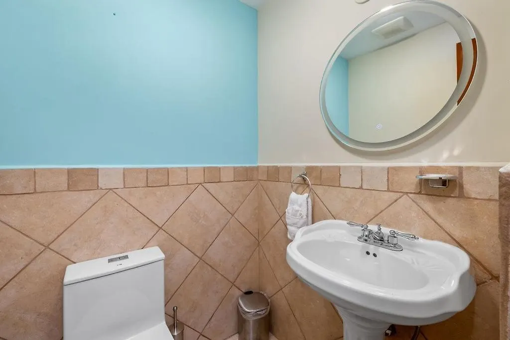 21 Caya Bista Lamar Palm Beach Villa