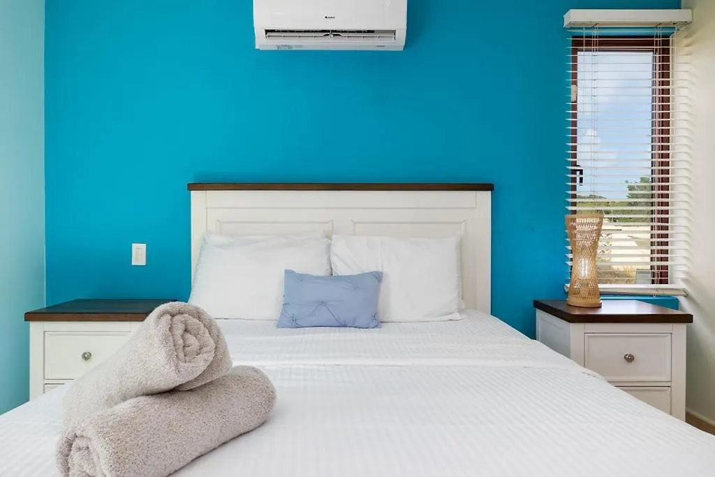 21 Caya Bista Lamar Palm Beach