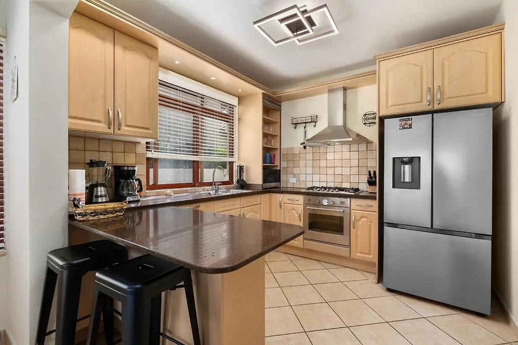 21 Caya Bista Lamar Palm Beach Villa