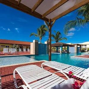 Апарт-отель Aruba The Pearl - At Eagle - Minute Walk!, Палм Бич